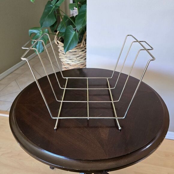 Vintage MID CENTURY MODERN BRASS Wire Megazine Rack - Picture 4 of 10